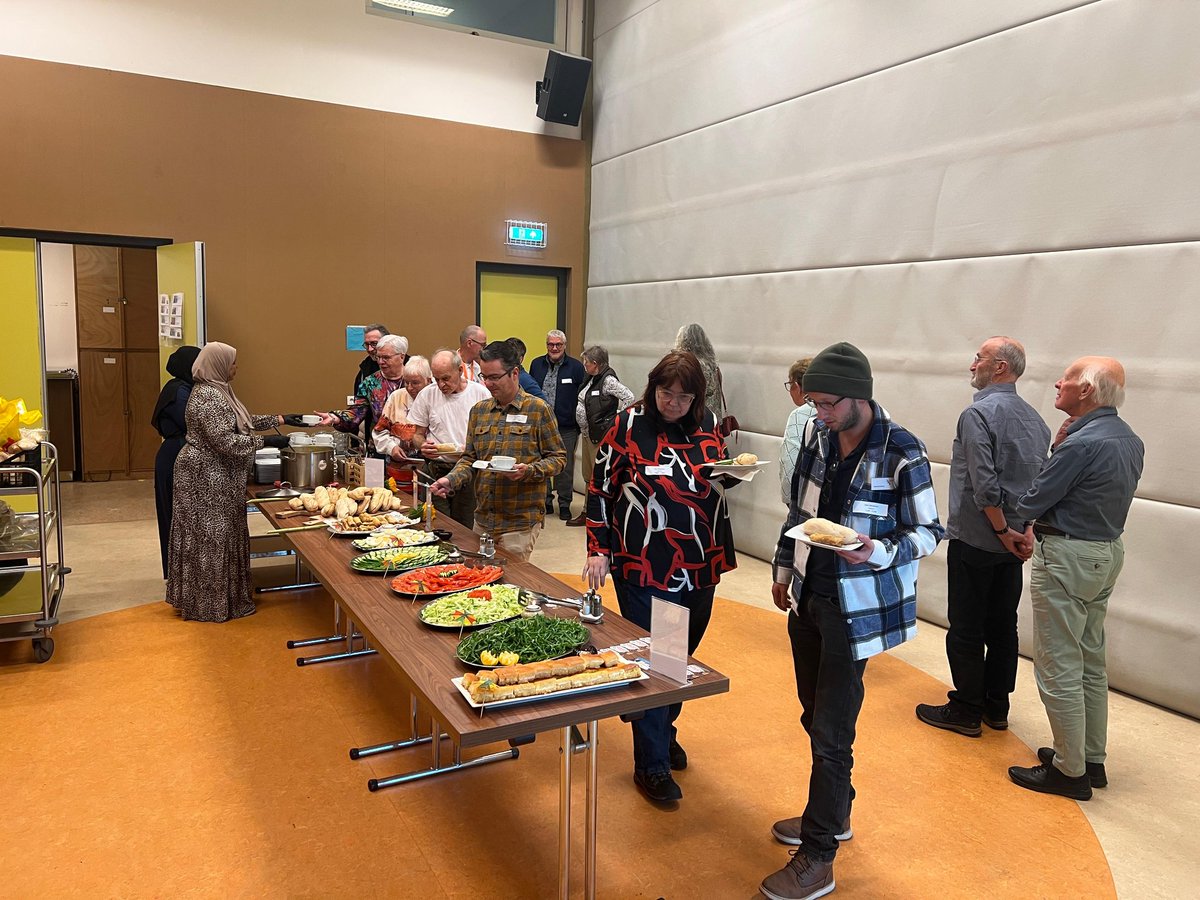 Vandaag weer een leuke bijeenkomst gehad in Tilburg.
We hebben nominatie ingevuld voor drie filmpjes die hebben mogen zien van verschillende organisaties. 
En we hebben ook verschillende verhalen uitgewisseld met elkaar wat hebben gedaan als ambassadeur dit jaar.
🍽☕️🥛