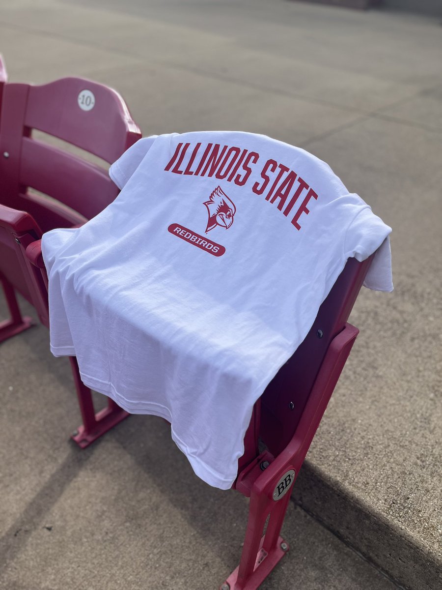 RedbirdBaseball's tweet image. Tomorrow. 𝐒𝐓𝐔𝐅𝐅 𝐓𝐇𝐄 𝐃𝐔𝐅𝐅. ‼️

Duffy Bass Field is the place to be! 

First 100 students get a free 👕