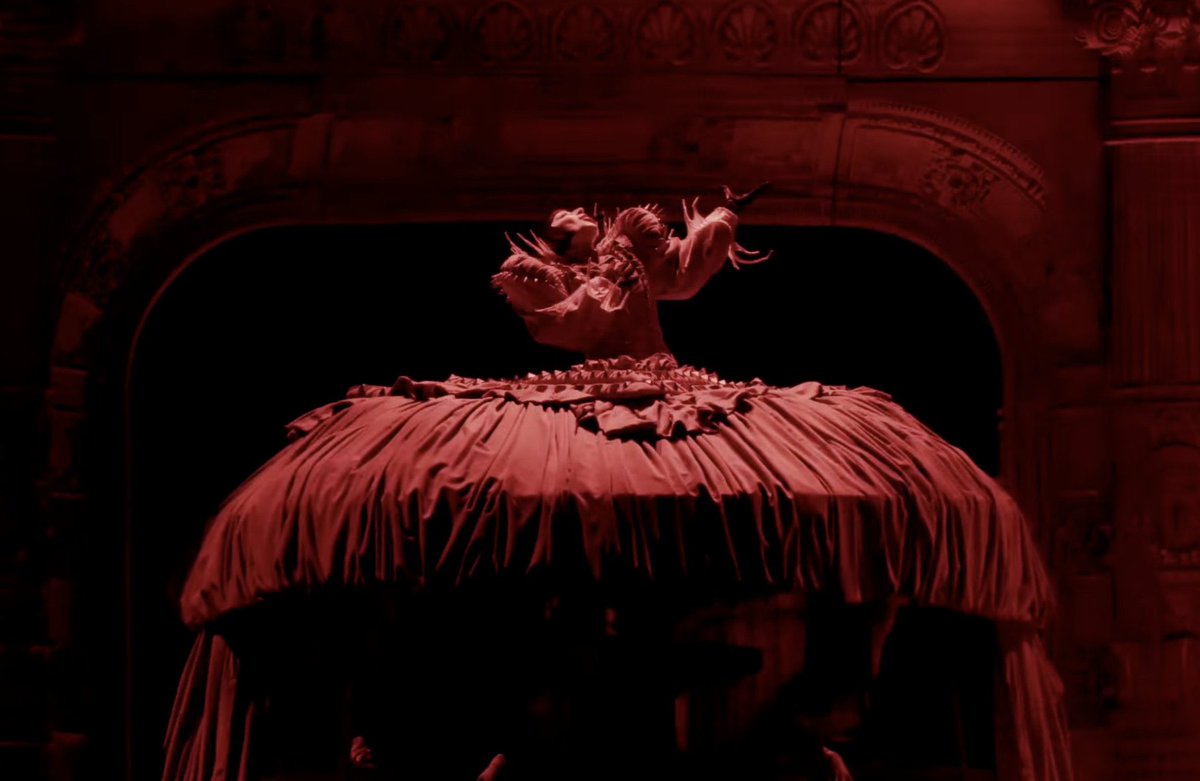 heytylerdean's tweet photo. This is giving me JRPG final boss vibes like from Persona or Final Fantasy and I mean this in the BEST way it’s magnificent🩸🗡️ #GAGACHELLA https://t.co/x0P1sdg1Q2