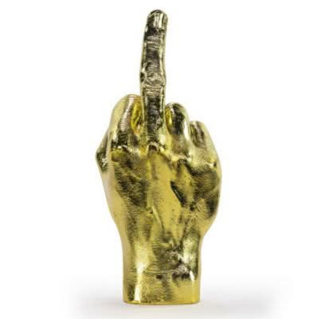 carol_dlrm's tweet photo. @oscarlopeztwit Yo no quiero que mis impuestos sean para arreglar Paradores ni pagar furgonetas con señoritas. El que quiera ser pvtero, que se lo pague de su bolsillo. En eso no me meto. Pero alejar vuestras sucias manos de nuestro esfuerzo y bolsillo #kbrones.
#PedroSánchezDimisión https://t.co/sSxjWajVdc