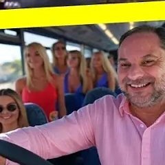 carol_dlrm's tweet photo. @oscarlopeztwit Yo no quiero que mis impuestos sean para arreglar Paradores ni pagar furgonetas con señoritas. El que quiera ser pvtero, que se lo pague de su bolsillo. En eso no me meto. Pero alejar vuestras sucias manos de nuestro esfuerzo y bolsillo #kbrones.
#PedroSánchezDimisión https://t.co/sSxjWajVdc