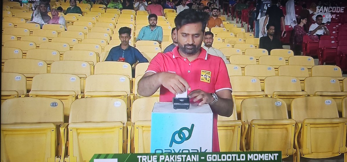 Imtudu1's tweet photo. Seat full nhi ho rha hai aur ye IPL se competition krenge 😂 @PSL_Twenty20 https://t.co/iU9DjQJm7f