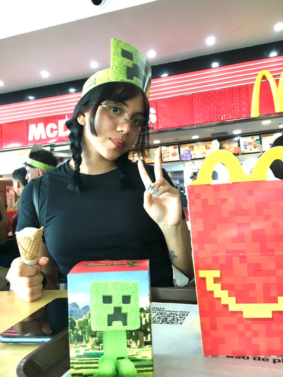Parasitjj's tweet photo. 😸😸 #maincra https://t.co/TA1gqDI1hH
