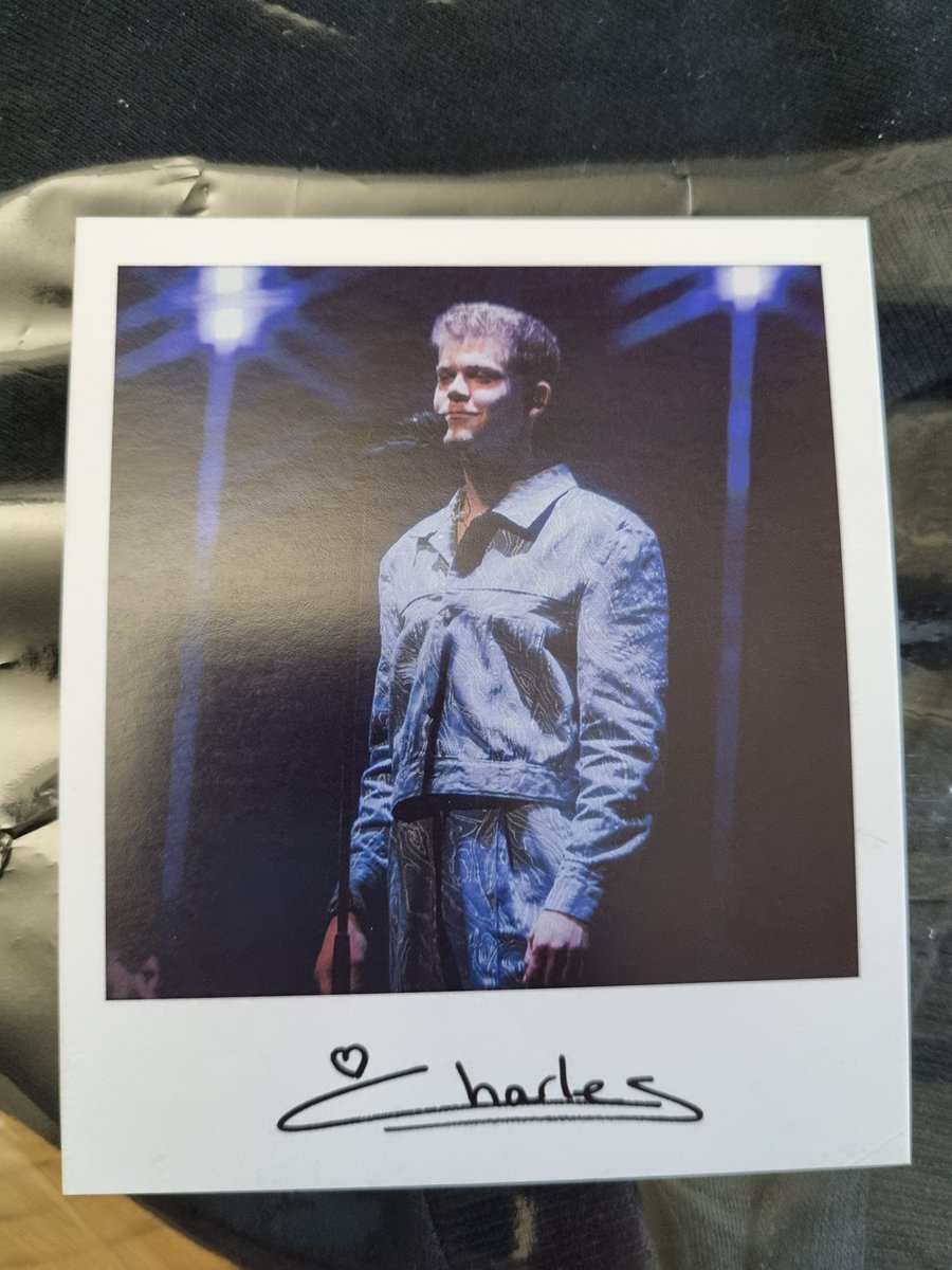 DrAloices's tweet photo. J'ai eu le Polaroïd de Charles...
Est-ce que quelqu'un me l'échangerait svp ?? Je cherche Maïa Marguerite Emma Maureen ou même Marine ou la photo de groupe, venez en DM par pitié (ou RT pour la visibilité)
#StarAcademy #StarAcademyTour #CharlesDoré #Charny https://t.co/VxBDNohnaC
