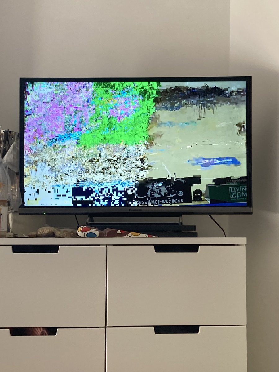 Caroline Evans tweet media