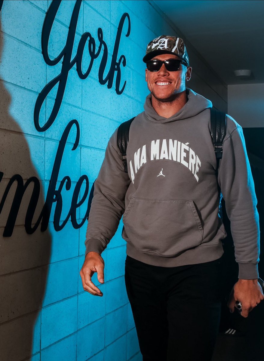 JimmyRandazzo's tweet photo. If Aaron Judge hits a HR today someone who retweets and is following is winning a shirt. Comment your size. Let’s go Yankees. https://t.co/kprlSIIc9x