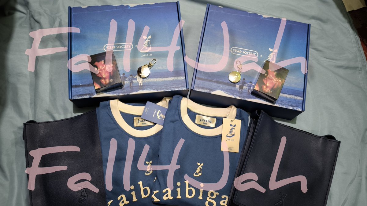 Fall4Jah's tweet image. WTS/LFB (KAHATI) - 2 SETS AVAILABLE ONHAND!!!

• Kaibigan merchandise
- box
- shirt
- playing cards
- leather bag 
- locket

• Kaibigan PC - Ung double for trade don sa nawawala... 👉🏻👈🏻🥹🙇🏻‍♀️

PLS PM.. :)

#Justin #SB19 #VisarSociety #Kaibigan #VisarSocietyxJustin