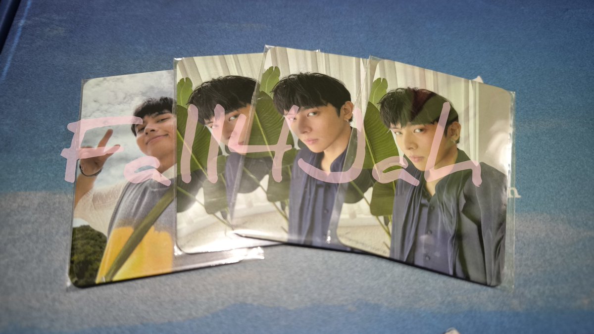 Fall4Jah's tweet image. WTS/LFB (KAHATI) - 2 SETS AVAILABLE ONHAND!!!

• Kaibigan merchandise
- box
- shirt
- playing cards
- leather bag 
- locket

• Kaibigan PC - Ung double for trade don sa nawawala... 👉🏻👈🏻🥹🙇🏻‍♀️

PLS PM.. :)

#Justin #SB19 #VisarSociety #Kaibigan #VisarSocietyxJustin