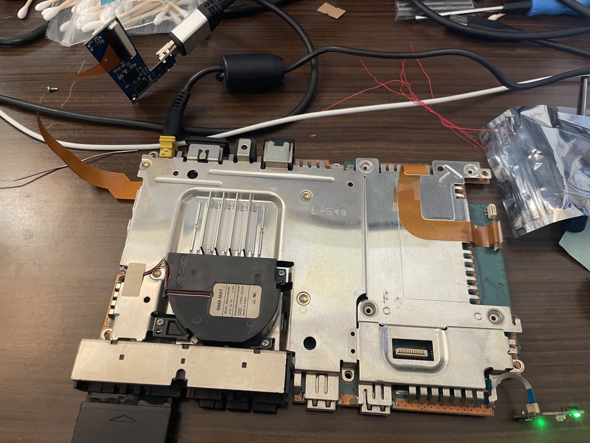 Freedy2311's tweet photo. It seems promising so far

#PS2 #hispeedido #PS2hdmi #playstation #retrogames https://t.co/4fwvjShkL2