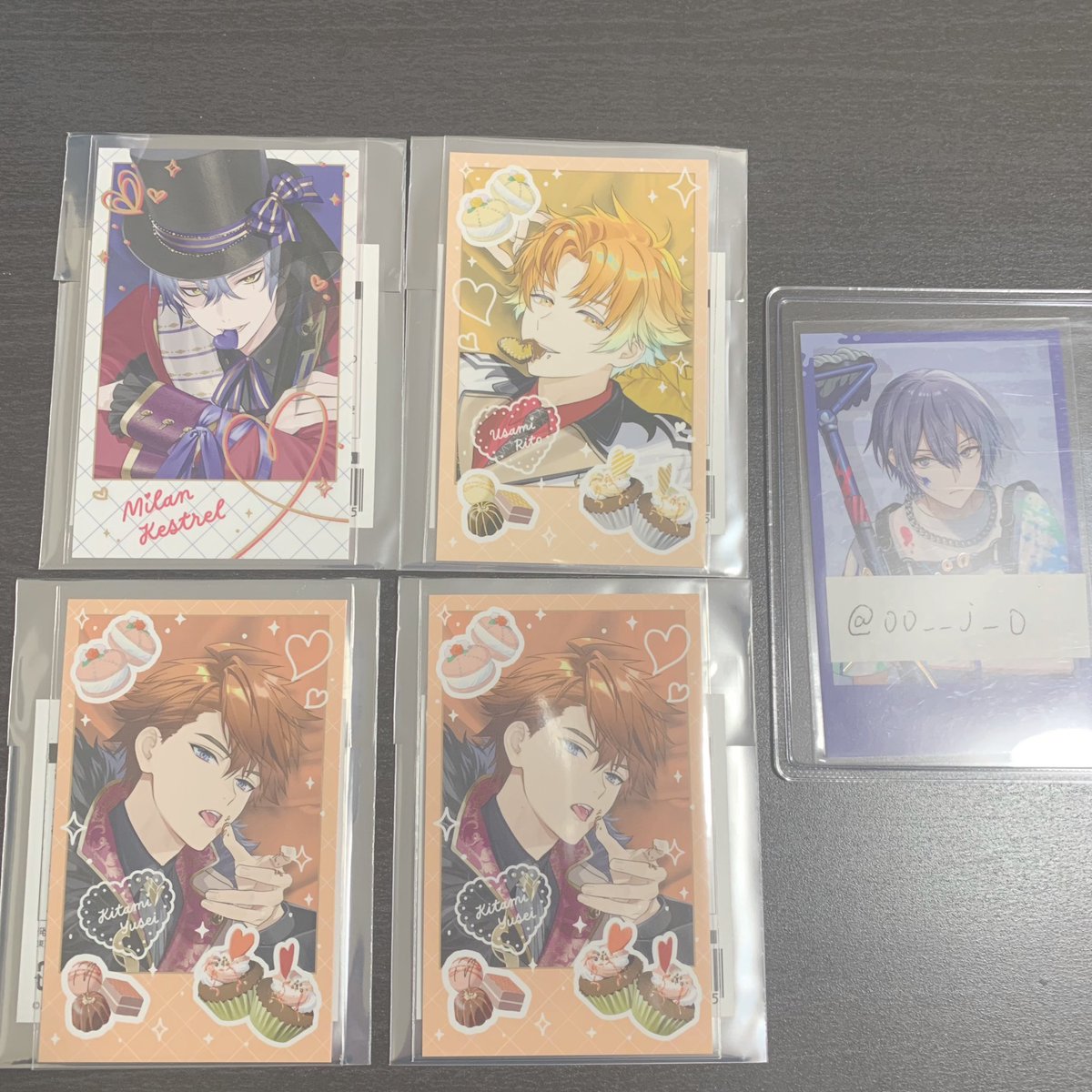 00__j_0's tweet photo. 《交換》にじさんじ Melty Valentine バレンタイン チェキ カード

《求》👻🔪（色枠優先ですが白枠でも可）

《譲》🌩️🦒、🦋 ⏳、📿🍔

✧郵送のみ

検索からでもお気軽にお声掛け下さい◎ https://t.co/Xwo1Yzx8ti
