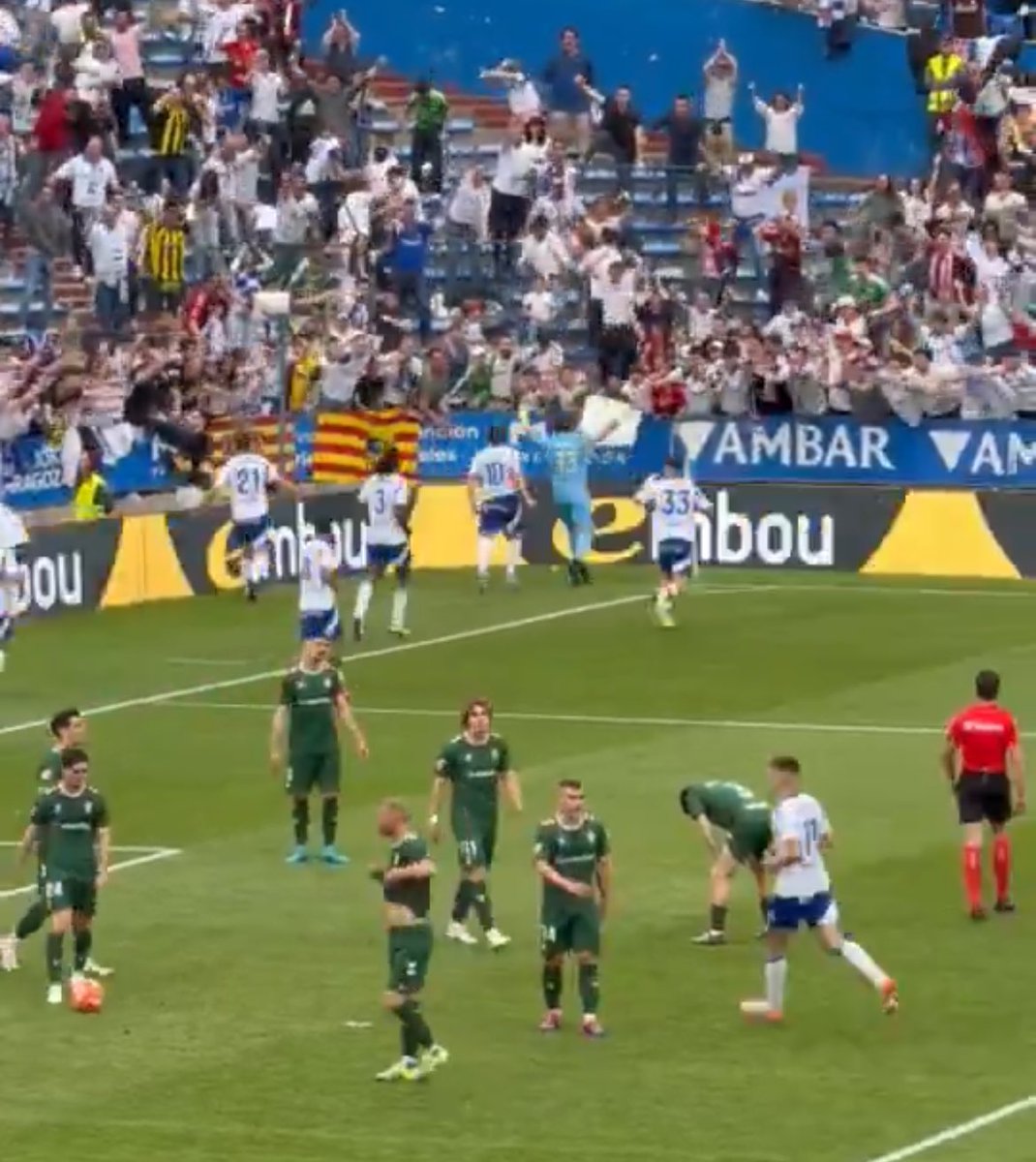 _BeFootball's tweet photo. 🚨🚨 GAËTAN POUSSIN, 𝗔𝗡𝗖𝗜𝗘𝗡 𝗚𝗔𝗥𝗗𝗜𝗘𝗡 𝗗𝗘 𝗕𝗢𝗥𝗗𝗘𝗔𝗨𝗫, 𝗩𝗜𝗘𝗡𝗧 𝗗’𝗘́𝗚𝗔𝗟𝗜𝗦𝗘𝗥 𝗦𝗨𝗥 𝗖𝗢𝗥𝗡𝗘𝗥 𝗔̀ 𝗟𝗔 𝟵𝟬+𝟯 𝗖𝗢𝗡𝗧𝗥𝗘 𝗘𝗜𝗕𝗔𝗥 😱😱😱

Son club, Saragosse, a deux points d’avance sur la zone rouge.

Un but qui pourrait compter en fin de saison !!