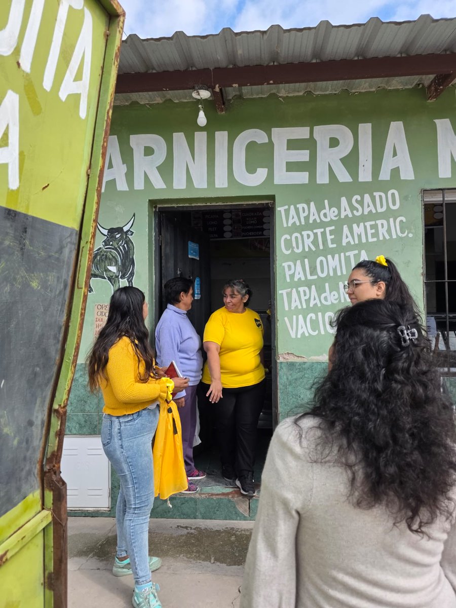 ruloberry's tweet photo. @PROJujuy siempre escuchando los vecinos de Alto Comedero para articular proyectos que dan respuesta a sus problemas relacionados con la ciudad, la seguridad y el acceso al transporte publico y la educacion. #LISTA64 #EleccionesJUJUY2025 #ConcejalesPRO #SanSalvadordeJujuy https://t.co/HWnPMdHPZT