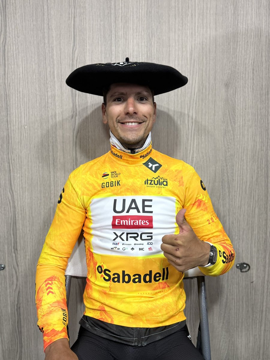 👍💛🎩 Your #Itzulia2025 Winner. 

<a href="/JooAlmeida98/">João Almeida</a> 

#WeAreUAE