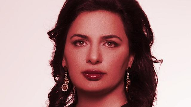 WaffleStDaily's tweet photo. Ruja Ignatova: Brilliant. Audacious. Possibly ruthless. Definitely gone.

Murdered by mafia? Hiding out in Russia? Planning her next move?

Crypto's wildest, most enigmatic case remains unsolved. Thoughts? Where's Ruja? https://t.co/FobIhirdNG