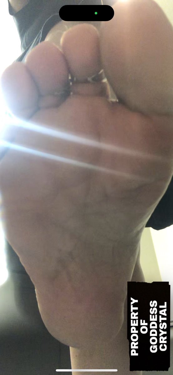 rrd_4001's tweet photo. Goddess Crystal (@QueenofStinkOG) is my Owner and Deity! Surrender everything to Her and She will allow you to experience Her glory! 

Yesterday I got on my knees and Goddess showed me the sole of Her perfect foot on call!

(2nd pic is the last 24 hours of my spending on Goddess) https://t.co/HDXzadxeN6