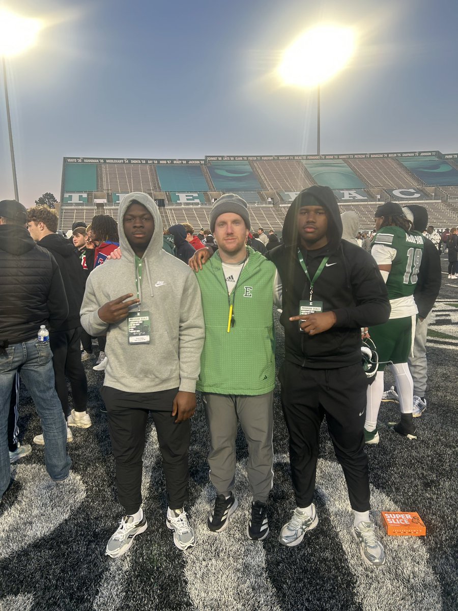 zeem7k's tweet photo. Had a great time up at EMU yesterday!Watching the spring game and seeing the facility thank you for having me @CoachSDugan @EMUFB @Coach_UD1 @Coach_Trizz @courtenay80 https://t.co/1swA1FMb05