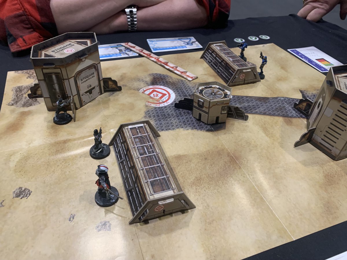 Djmaclure's tweet photo. Day 1255 of the #hobbystreak is a special one, as it was another trip to Salute in London for me. I played the latest version of The Barons' War and Infinity and picked up a few things, and it was a good time. #Salute52 #TheBaronsWar #InfinityMiniatures https://t.co/ECHmRhRkpC