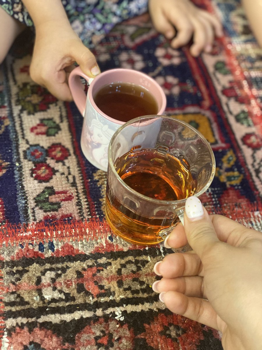 Simind__R's tweet photo. خاله خواهر زاده ای👯‍♀️
با آهن سیمین بری به درخواست اشم خانم🫂💋❤️🥹 https://t.co/voeFtxU48h