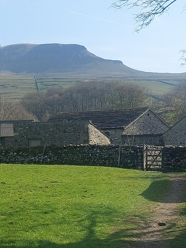 JamesBurrows001's tweet image. It was a good day out walking today #nhs1000miles