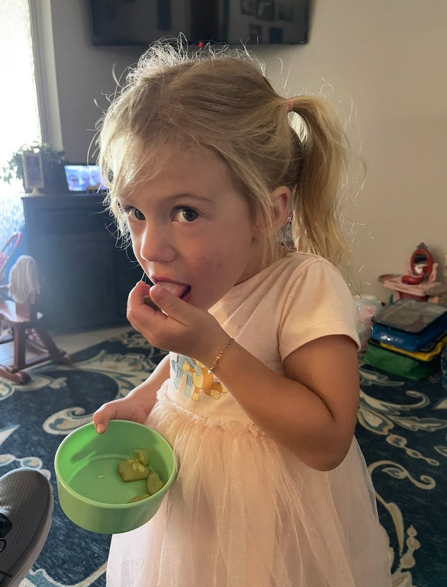 JCWeeks7's tweet photo. ❤️❤️
My girl!

#SweetAdilyn https://t.co/7ha1FCWxfx