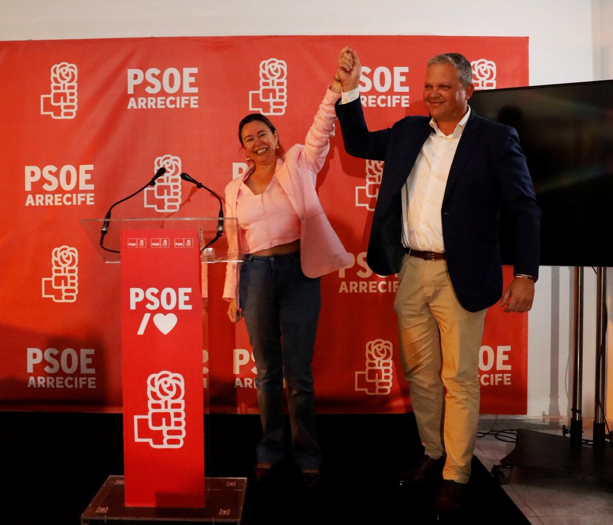 #AlfredoMendoza, reelegido secretario general del PSOE de Arrecife: “Cuando el PSOE gobierna, la ciudad avanza y volveremos a hacerlo”
<a href="/PSOECanarias/">PSOE Canarias ❤️🇮🇨</a> <a href="/psoelanzarote/">PSOE Lanzarote</a>

psoelanzarote.org/notas-de-prens…