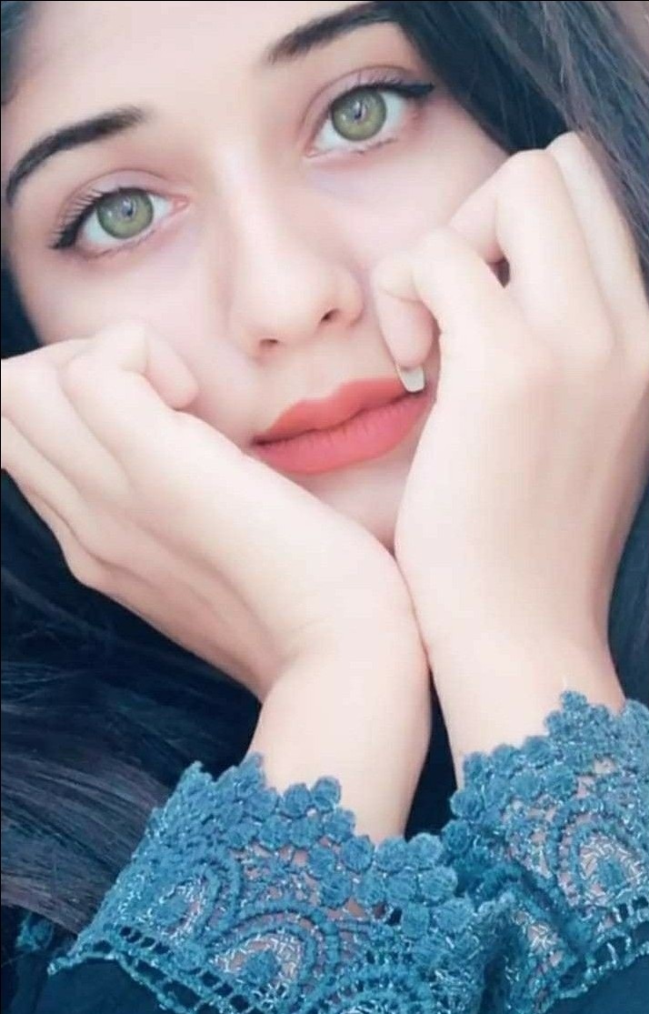 mistyagi's tweet photo. मंजूर है मुझे , जिंदगी का हर तोहफा
मैने ख्वाहिशों का नाम बताना छोड़ दिया
जो दिल के करीब है , वो मेरे प्रिय हैं
मैने गैरो पे हक जताना छोड़ दिया
जो मेरे अपने हैं वो मिलेंगे जरूर मुझे
मैने बेवजह बंदिशे लगाना छोड़ दिया
#unknow
#Coachella2025
#GoodNightTwitterWorld
#महादेव🙏 https://t.co/oweb1IdJ6p