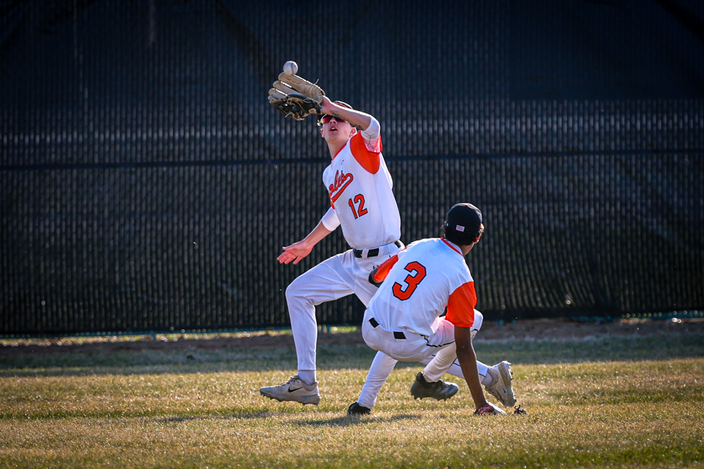 OsseoSports's tweet photo. Great to be outside this spring, Osseo Baseball wins 4-1 over Elk River.  Photos from the game at https://t.co/FbFsDkxUU6.  @osseo_baseball @OsseoOrioles https://t.co/DmnOnagK58