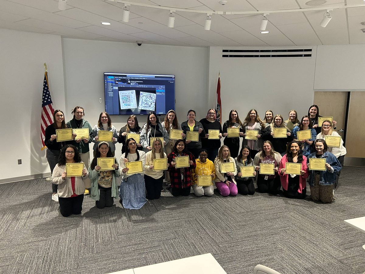 Lisa Friesen tweet media