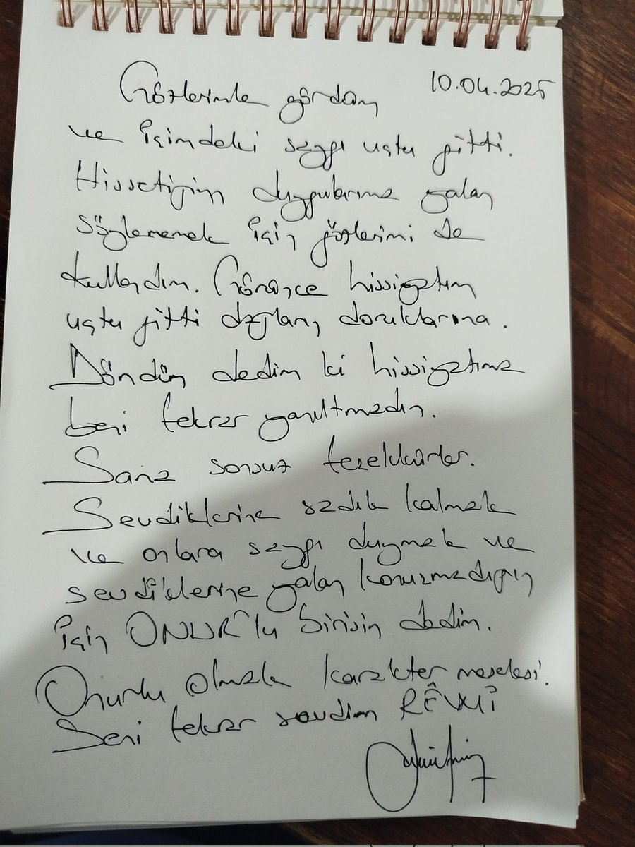 Hissettiğim duygularıma yalan söylememek için gözlerimi de kullandım. Yanıltmadığın için sonsuz teşekkürler. Hissiyatım... 
NAMASTE 
REWİ
#ihanet #hissiyatım #gözlerim #onur #cumartesi