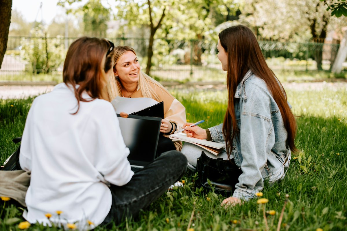 Christina Crook | #JOMO tweet media