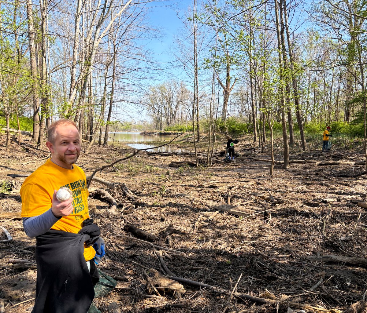 CaptainRaoul's tweet image. 9 full bags of trash removed left our bodies tired but our souls refreshed. It’s an annual event the second weekend of April if anyone wants to join us next year for the #ConfluenceTrashBash