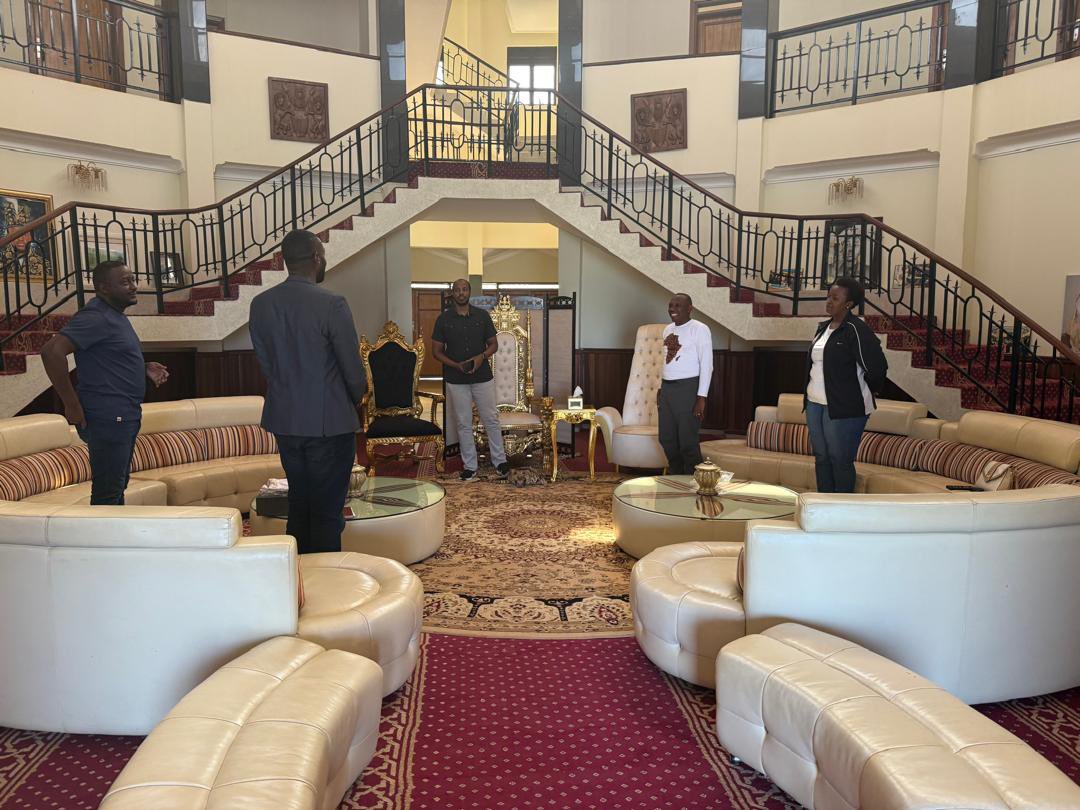 daphyn_lubega's tweet photo. Earlier today, @_InspireAfrica met with the King of Tooro to unveil a bold vision for value addition at Africa Coffee Park. The conversation also emphasized collaboration to support Tooro’s coffee farmers through local processing ahead of #CoffeeMarathonUG happening on May 24th. https://t.co/3TdMCCYSo8