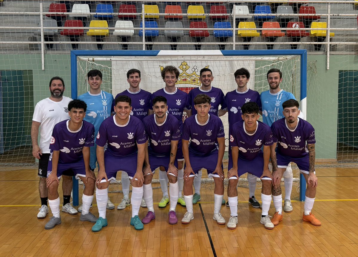 FMalacitano's tweet photo. 🔊 𝙁𝙄𝙉𝘼𝘼𝘼𝘼𝘼𝘼𝙇𝙇𝙇‼️

🎙️Serio partido de los chicos de @LuisRedoli que supieron sufrir en los momentos clave y distanciarse en el marcador con una gran movilidad en ataque @FutSalRFEF 

↔️ Valiente partido del equipo local con mucha juventud y atrevimiento. Os deseamos que pronto estéis de vuelta 🖤🤍 #panteraceuta 

💚💜 𝑺𝑬𝑮𝑼𝑰𝑴𝑶𝑺 𝑪𝑹𝑬𝑪𝑰𝑬𝑵𝑫𝑶, con la mira puesta ya en el partido en casa 🏠🤩😍 ᴄᴀᴅᴀ ᴠᴇᴢ ᴍᴀꜱ ᴄᴇʀǫᴜɪᴛᴀ ᴅᴇʟ ᴏʙᴊᴇᴛɪᴠᴏ 🏆🔝

#ancladosaunsueño 

®️𝙁𝙞𝙣𝙖𝙡:

⚫️⚪️ REAL SOCIEDAD LP CEUTA FS 3️⃣

🟢🟣 MALACITANO FUTSAL 6️⃣

@aceitesmalaga @deportemalaga #familia