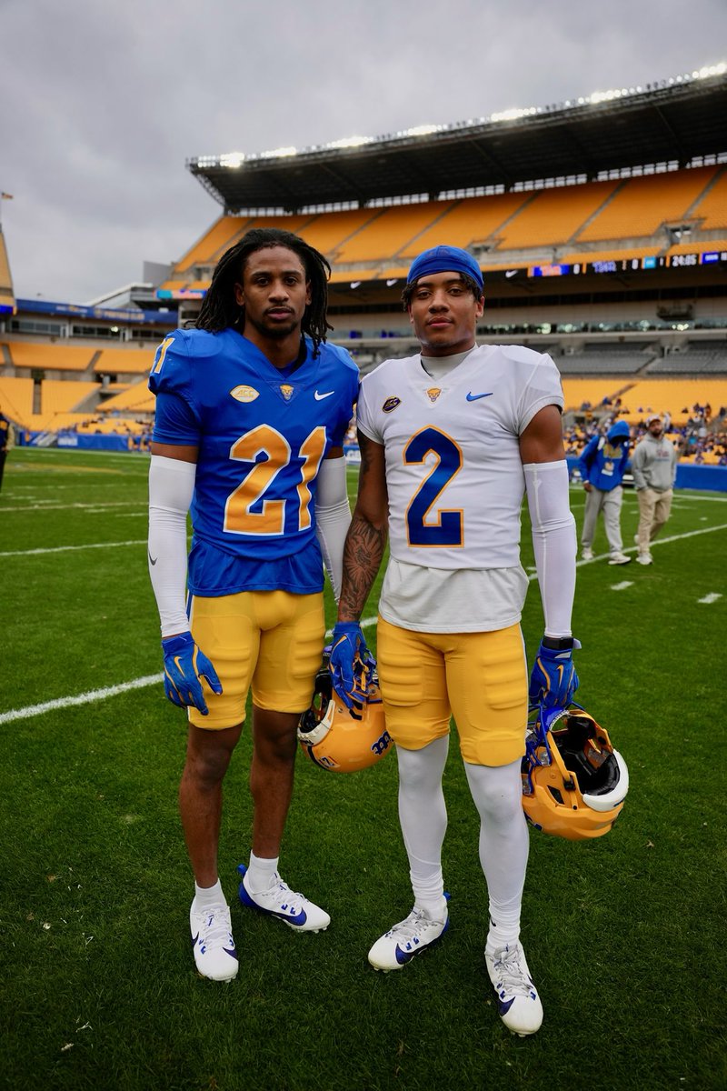 Pitt Football (@pitt_fb) on Twitter photo Congrats to our Conway Award winners!
<a href="/DrippHarri2/">Dripp Harrison</a> 🤝 <a href="/Kennyjohnson05/">Kenny Johnson</a> Congrats to our Conway Award winners!
<a href="/DrippHarri2/">Dripp Harrison</a> 🤝 <a href="/Kennyjohnson05/">Kenny Johnson</a>