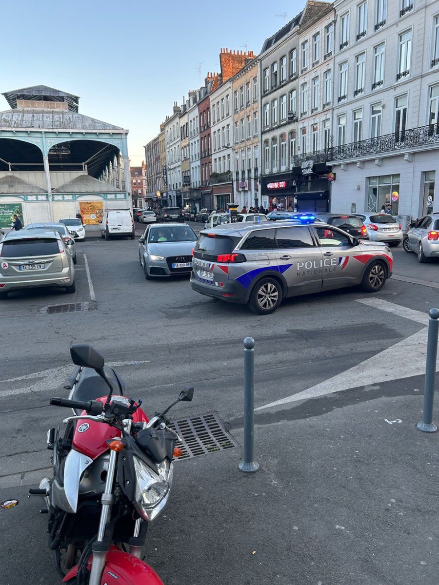 Nous alertons depuis des mois sur l’insécurité dans notre quartier : fêtards alcoolisés, nuisances sonores, rodéos…
Quand la police vient, elle n’intervient pas. Pourquoi ?
<a href="/Ardeslandes/">Arnaud Deslandes</a> <a href="/prefet59/">Préfecture de la région Hauts-de-France et du Nord</a> <a href="/PoliceNat59/">Police Nationale 59</a> <a href="/lavoixdunord/">La Voix du Nord</a> <a href="/F3nord/">France 3 Nord Pas-de-Calais</a> <a href="/TF1/">TF1</a> 
les riverains attendent des réponses.