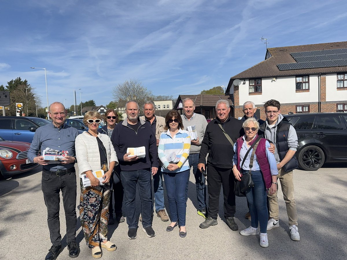 A fantastic action day in Heswall today!
Updates from our Heswall team: Kathy, Andrew, Graham, and Ivan!
Plenty of great conversations in the sunshine! ☀️