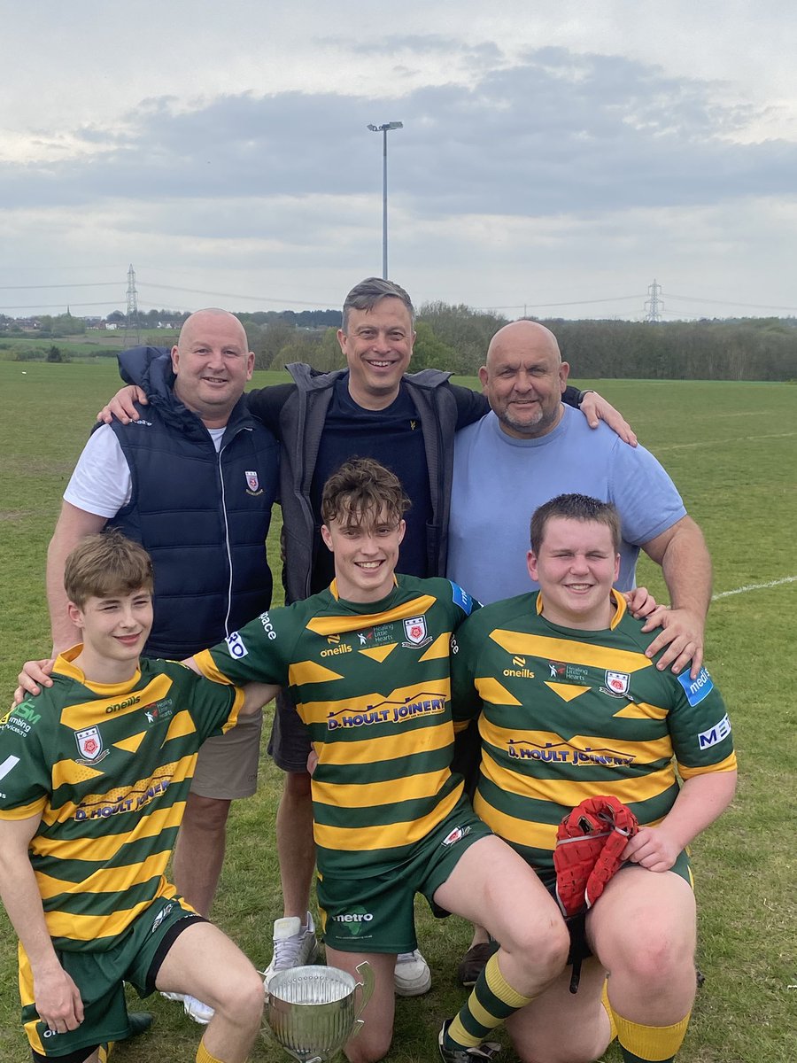 West Park Find away again 💚💛
22-15 with the winning try coming from Sam Hitchmough on debut.
James Briers was outstanding &amp; Harry Mcloughlin made a huge impact coming on at HT !
All chips of the old block 🕺🏻