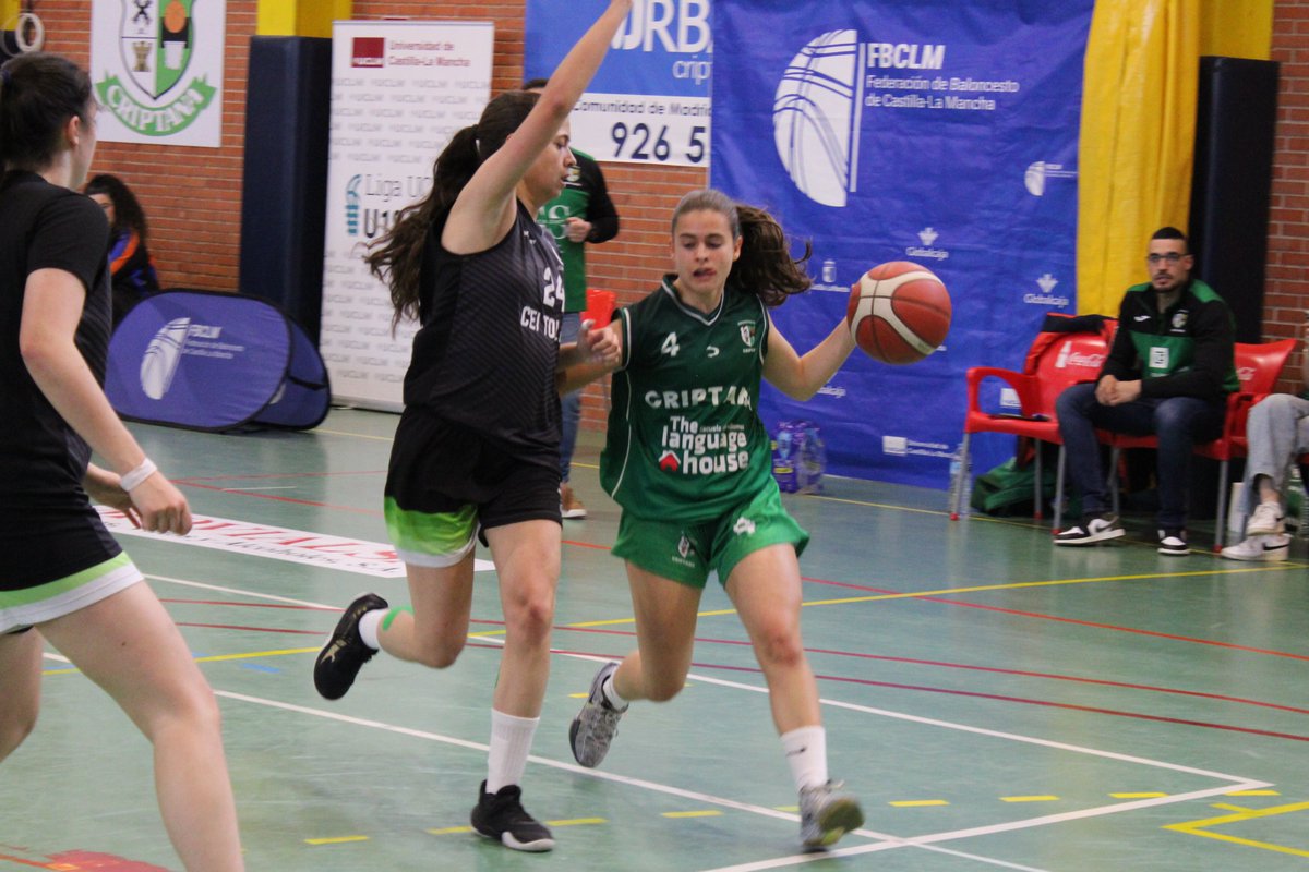 fbclm's tweet photo. #LigaUCLM🚺 | Final Q2 | Jornada 2
🏀 @BCriptana 33-26 @CEIToledo  
💻Streaming👇
https://t.co/OUe5JfgnYU
📊STATS by @SwishAllHoops
📸Flickr FBCLM
#PasionXBasketCLM https://t.co/lzdV8mPCJm