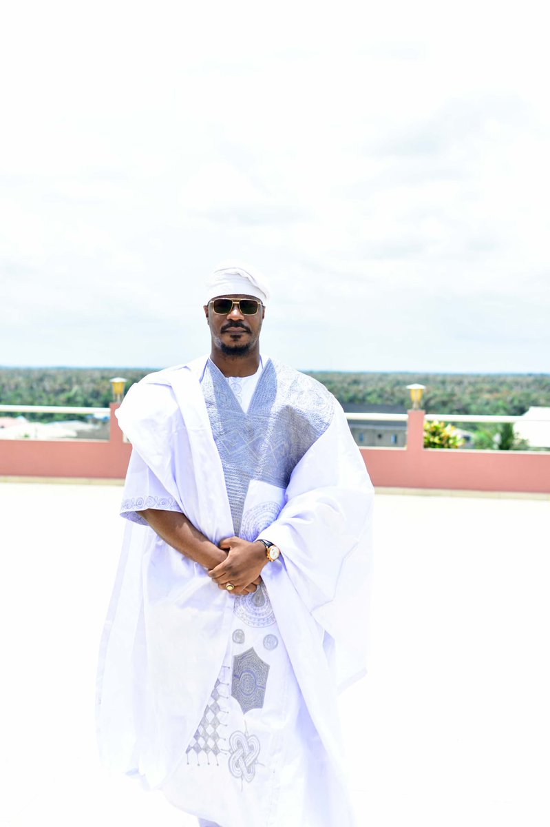 afrisagacity's tweet image. Today, Lagos distinguished royalties induct Ghadebo Rhodes-Vivour (GRV) into their special “Omoluabi” royal elite circle and crown with the  chieftaincy title: “Obalefun of Ijo Olorisa Parapo.”

I’m honoured to tell the visual story. Walk with me…!

A Thread!

#GbadeboObalefun