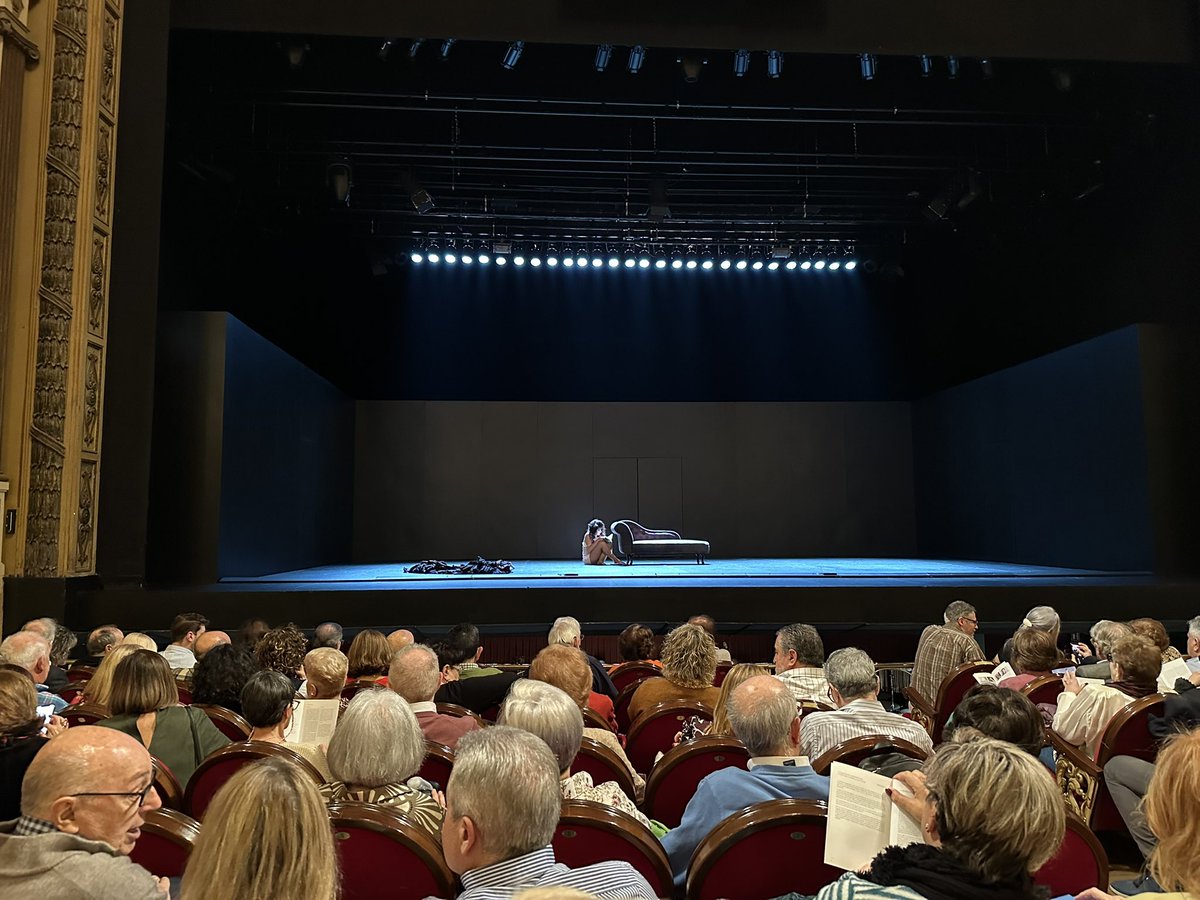 En <a href="/teatrocampoamor/">Teatro Campoamor</a> lleno 2ª función #LaRegenta_OVD ópera sobre #Clarín 
<a href="/AmeliaValcarcel/">Amelia Valcárcel</a> #MarisaManchado
<a href="/MariaMiroM/">Maria Miró</a> 
<a href="/jordifrances/">Jordi Francés</a> 
<a href="/OFIL_Orquesta/">Oviedo Filarmonía</a> <a href="/polifonicaOVD/">CapillaPolifónica CO</a> 
<a href="/CosmeMarina/">Cosme Marina</a> <a href="/DavidAlvarez_/">David Álvarez</a> <a href="/culturaoviedo/">@culturaoviedo</a> 
#FestivalTeatroLirico