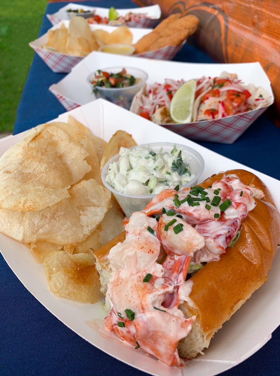 Rolling into spring with Lobstah Rolls 🦞

From corporate functions to graduation parties, we’re here to cater your next big event!
--
To see our menu, please visit: bit.ly/4hj3Nnb

📧 ana@fordsfishshack.com to book @fordsOTR for your next event!