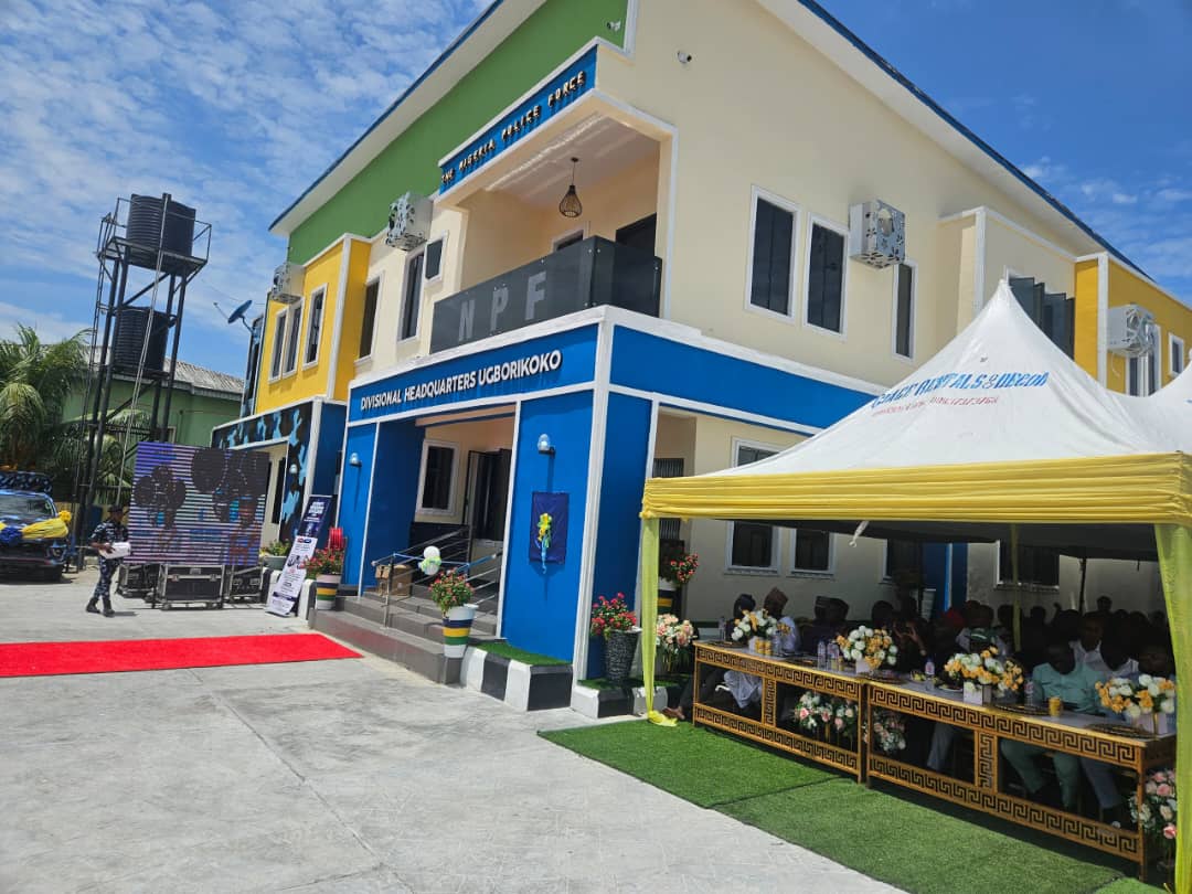 Princemoye1's tweet photo. A new Police Station commissioned in Delta State. This is the prototype and the new face of the police. This is commendable. https://t.co/ZVZoQY8U7m