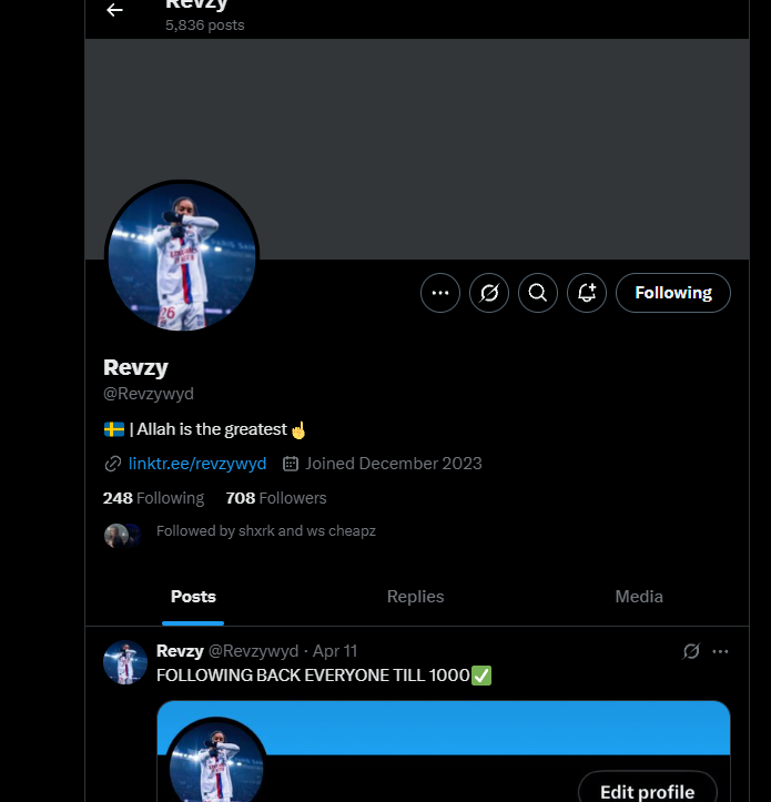 snezzy77 tweet media