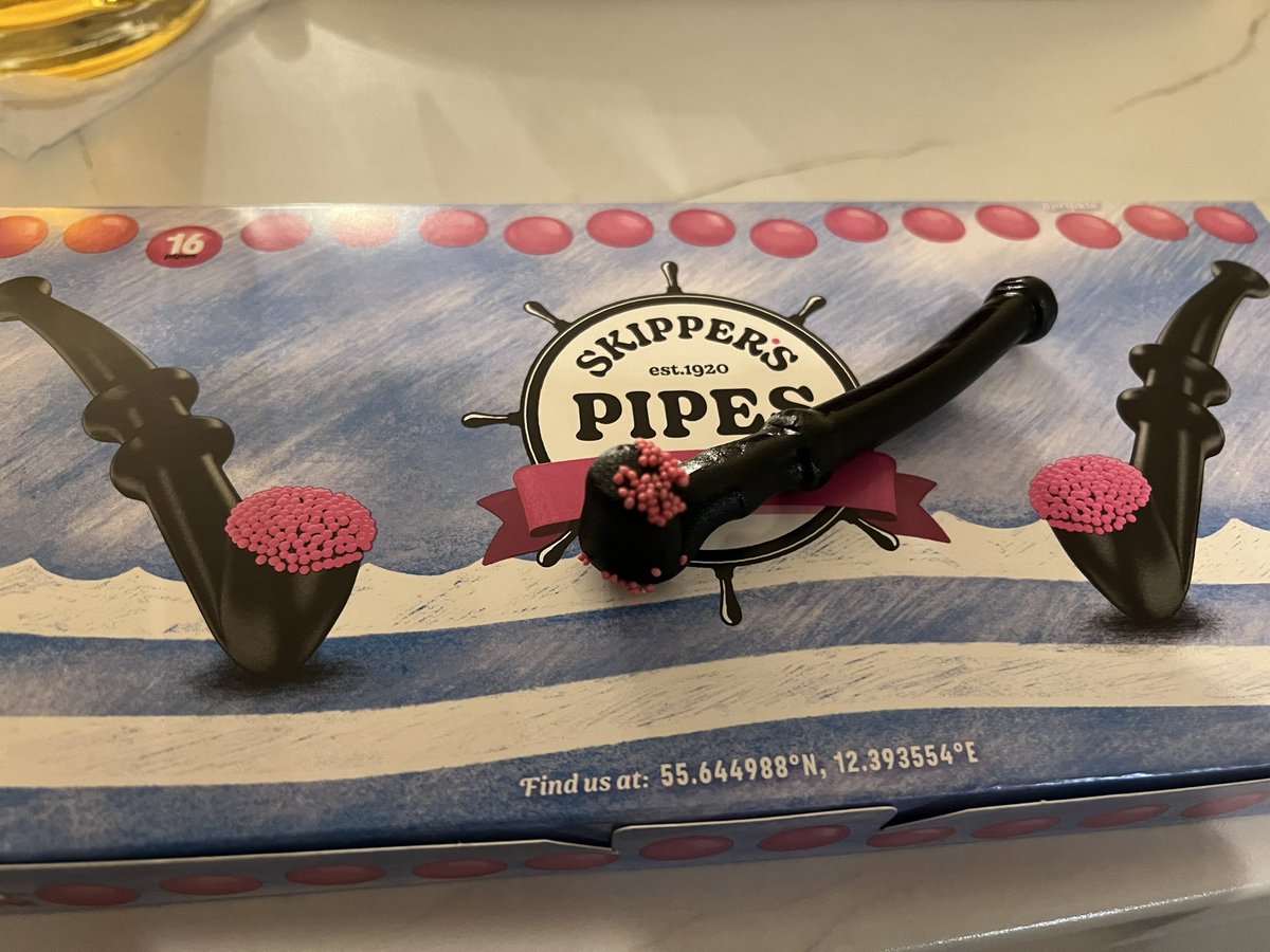 Simon_Powell_'s tweet image. Scored some liquorice pipes today!! 🙌🙌