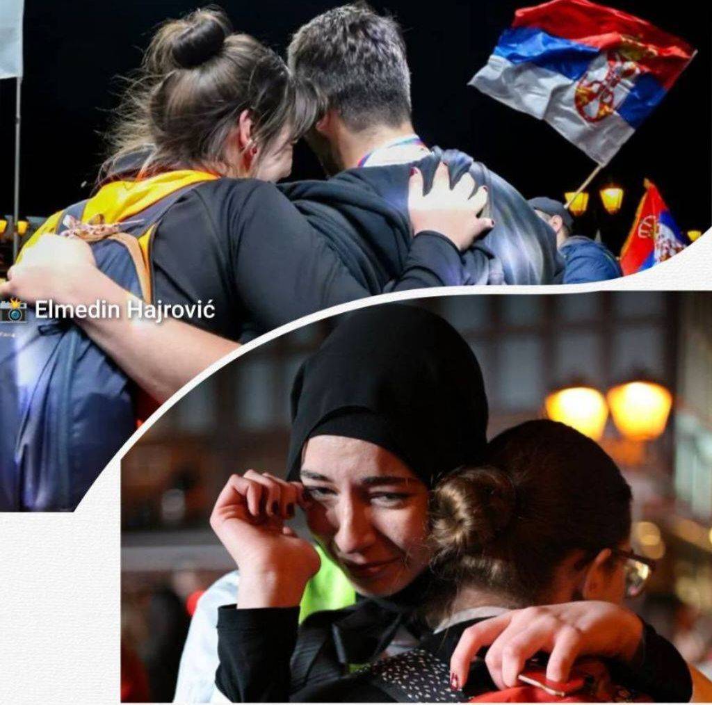 Najvažnija poruka je:
Za ovu Srbiju se vredi boriti! ❤️
#PazarJeSvijet 12.04. 👏👏