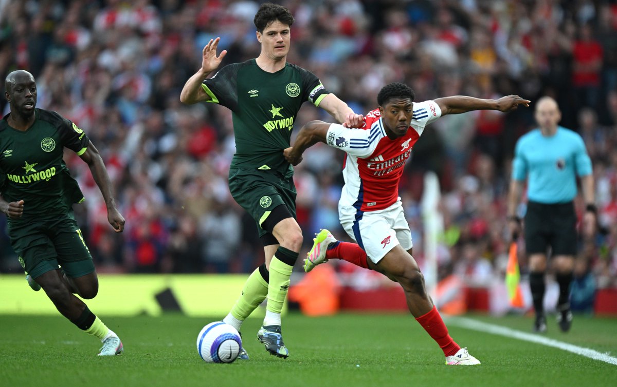 Arsenal's tweet photo. Attention turns to Wednesday 👊 https://t.co/GNf6ccKpaO