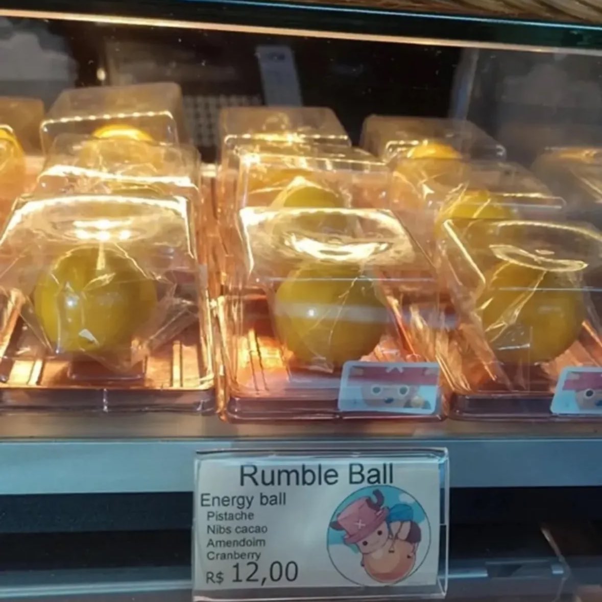 unonumero_56's tweet photo. They are real??? https://t.co/vUGfJCLo8k