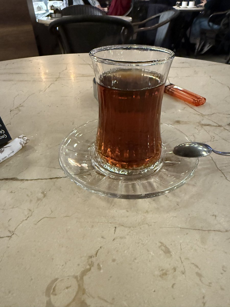 Hafta sonu tatil olmasa bu meslek yapılmaz, ekran işçisi olmak zor :))