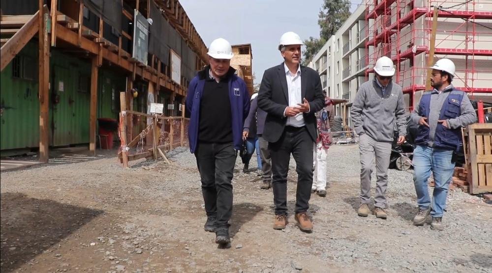 PortalViRegion's tweet photo. Plan de Emergencia Habitacional: Condominio Molino Koke en Rancagua presenta 66% de avance: • La iniciativa habitacional de 96 departamentos, levantada en terreno municipal, forma parte… https://t.co/bXZNR7AqA2 #Vivienda #EmergenciaHabitacional #Rancagua #Condominio #Gobierno https://t.co/FCGBSJ1t14