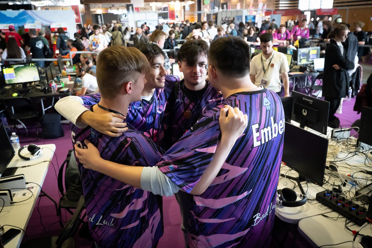 DashEmeth's tweet image. 📷 #Fullwipe 2025 - Jour 1

De la hype, du beau jeu, et des émotions !

On se retrouve demain pour le jour 2. 🙂